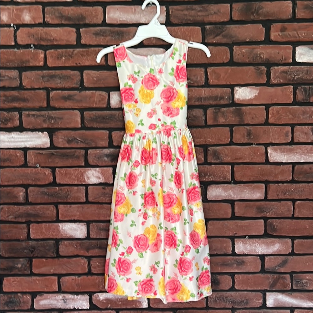 American Princess Cream Sundress Sleeveless Scoop Neck